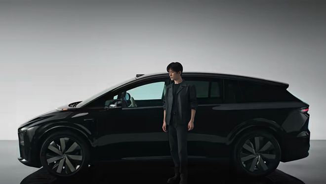 “奶爸”拥抱“年轻人”开元棋牌理想i6上市当(图4)